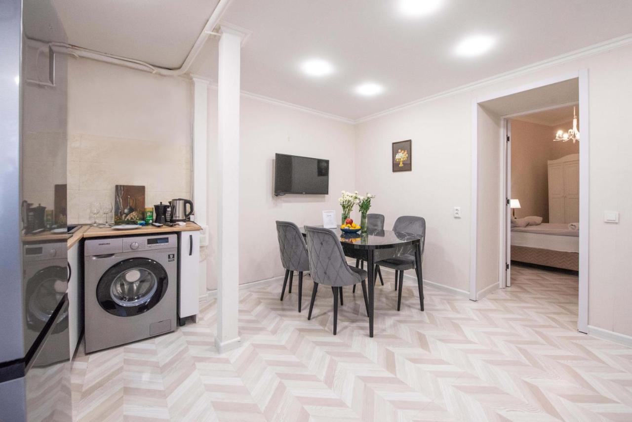 Old Town-Booking Apartment Tbilisi Exterior foto